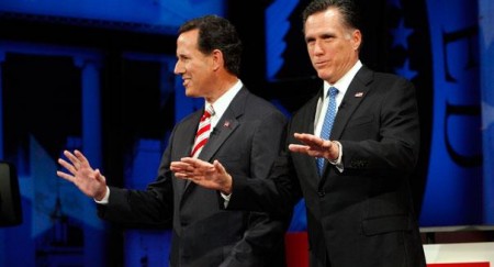 Rick Santorum y Mitt Romney.