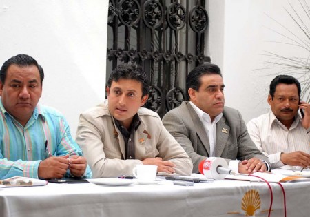 foto: agencia eef conferencia de jose juan espinoza y movimiento ciudadano