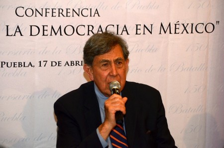 Cuauhtémoc Cárdenas en El Colegio de Puebla.