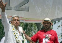 AMLO y Armando Etcheverry en Tecamachalco