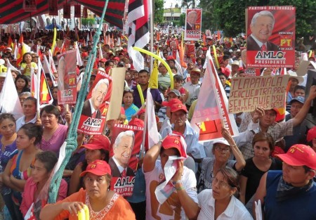 AMLO en Izúcar de Matamoros.