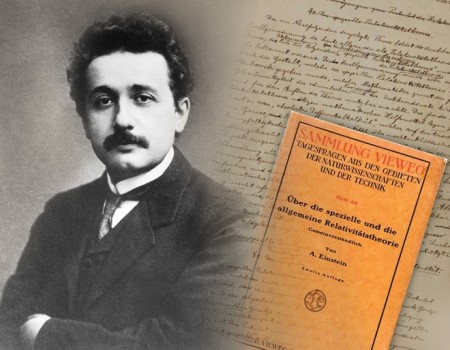 En noviembre de 1915, Albert Einstein (1879-1955) dio a conocer su teoría de la relatividad general, resultado de años de intenso trabajo.