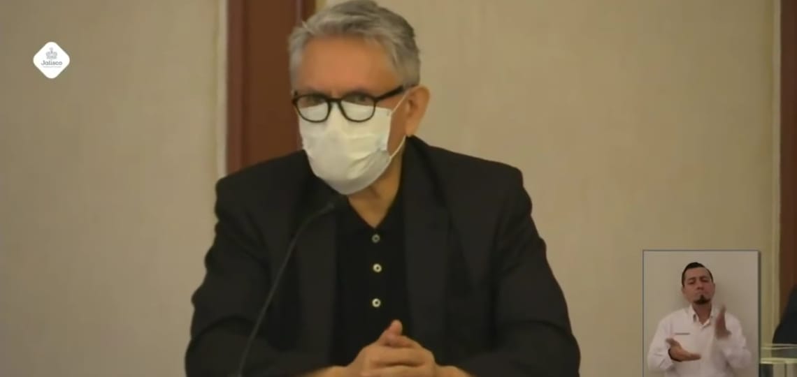 Gerardo Octavio Solís en la conferencia de prensa sobre Giovanni
