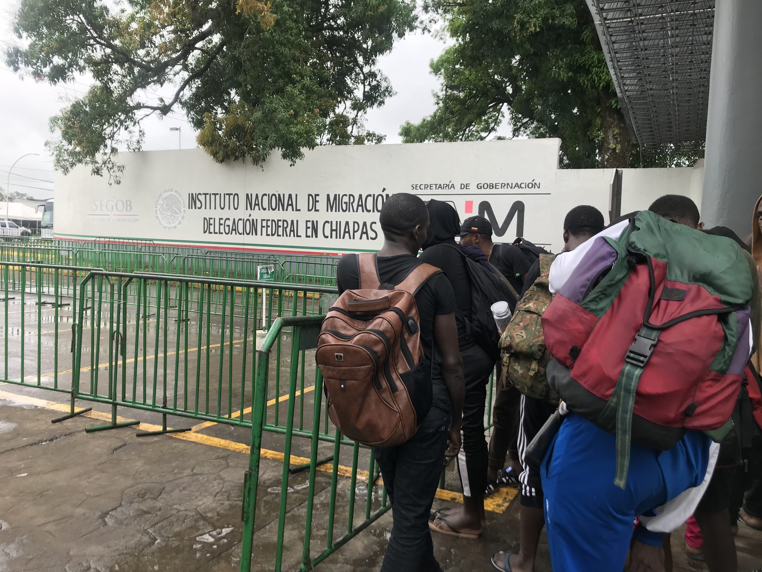 Por la pandemia, muchos migrantes quedaron varados en Tapachula, Chiapas esperando sus autorizaciones oficiales, formando una comunidad haitiana en la zona