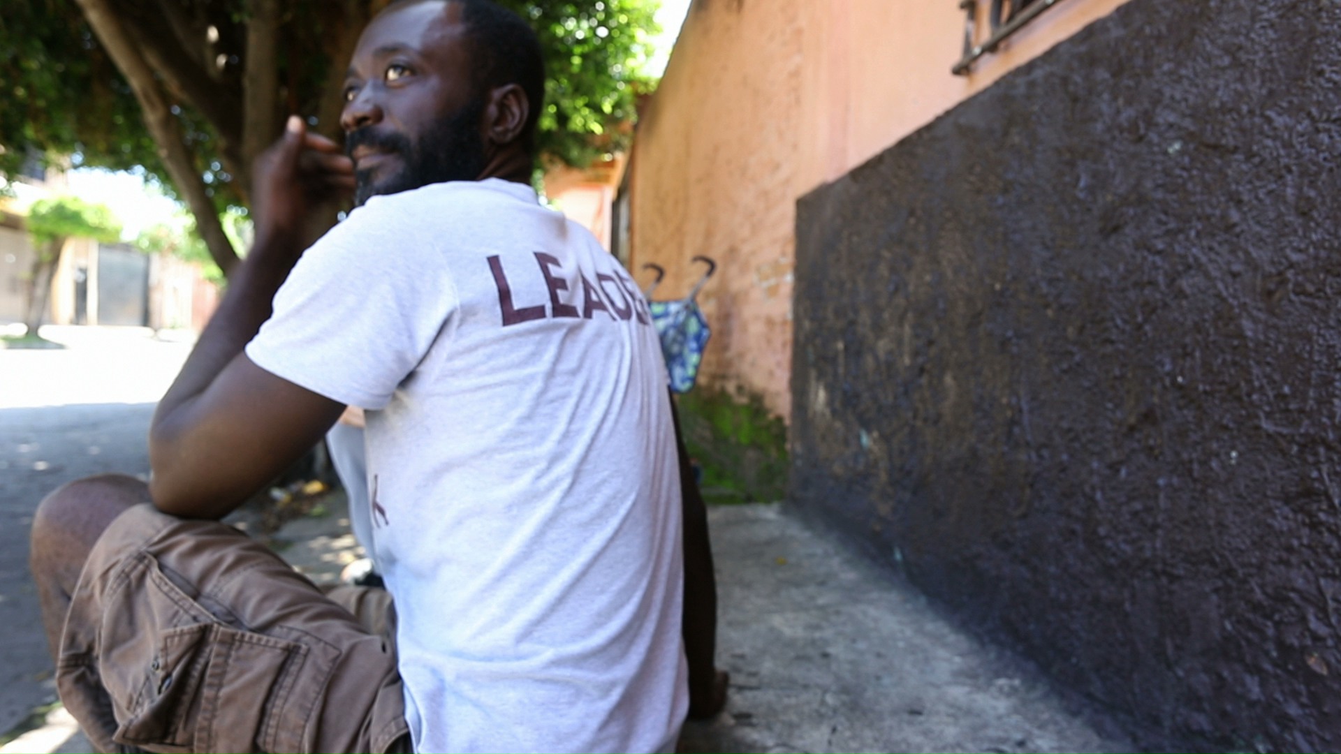 Por la pandemia, muchos migrantes quedaron varados en Tapachula, Chiapas esperando sus autorizaciones oficiales, formando una comunidad haitiana en la zona