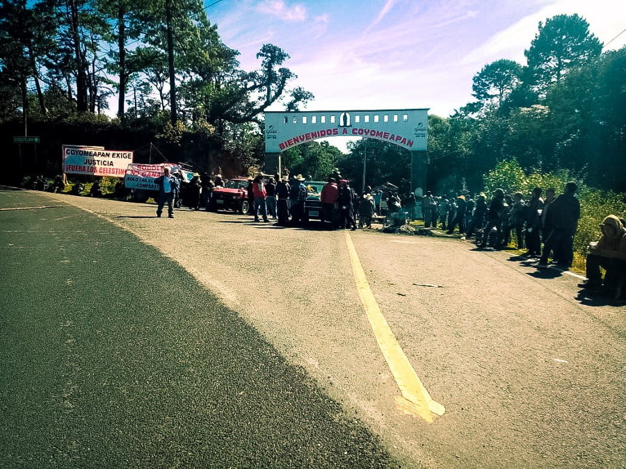 Protestas en Coyomeapan impiden entrada de García al Palacio Municipal